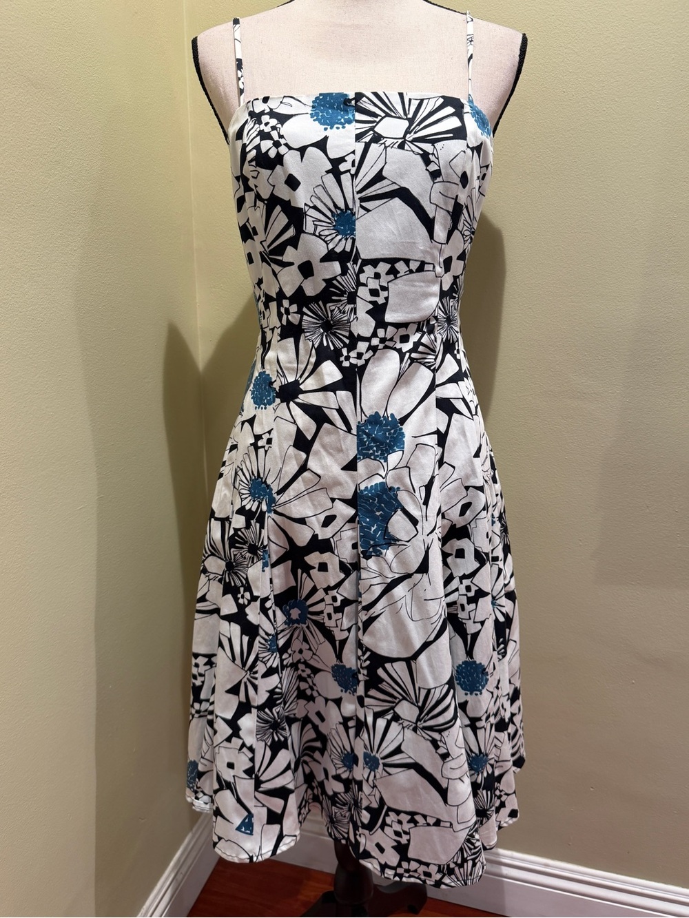 Nine West Blue & White Floral Vintage A-Line Midi Dress Size 8